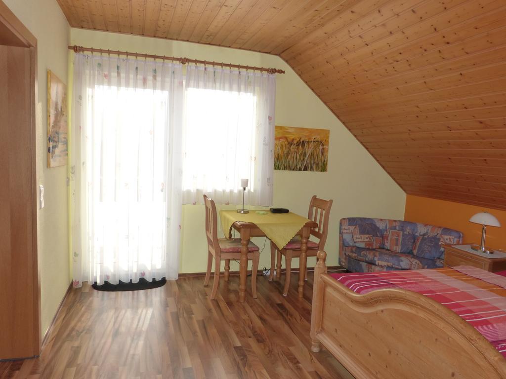 Gaestehaus Moni Jaeger Weyher Zewnętrze zdjęcie
